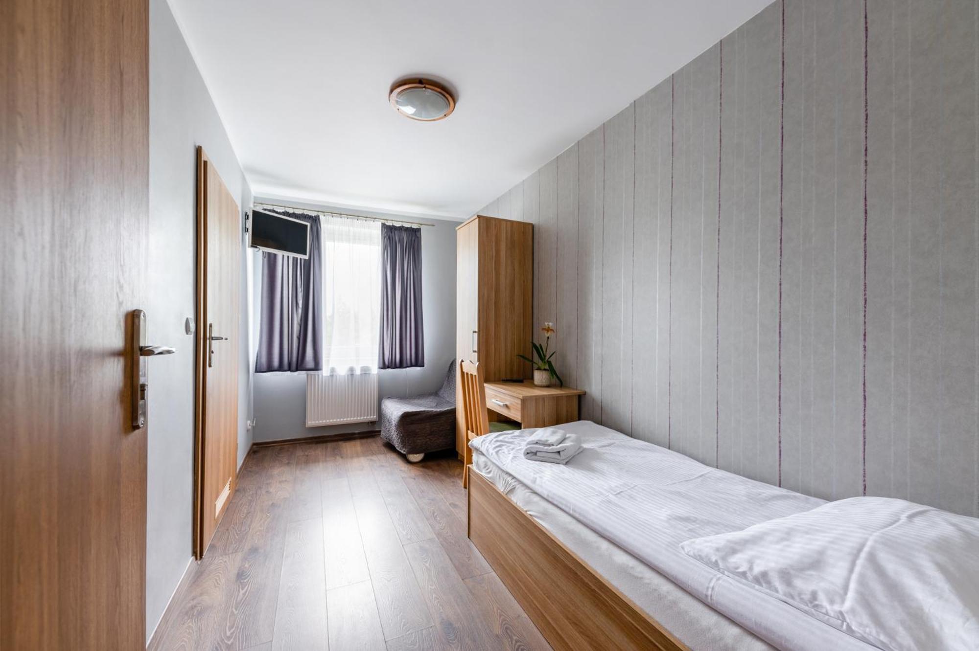 Bed and Breakfast Sleep&Go Lubliniec Exterior foto