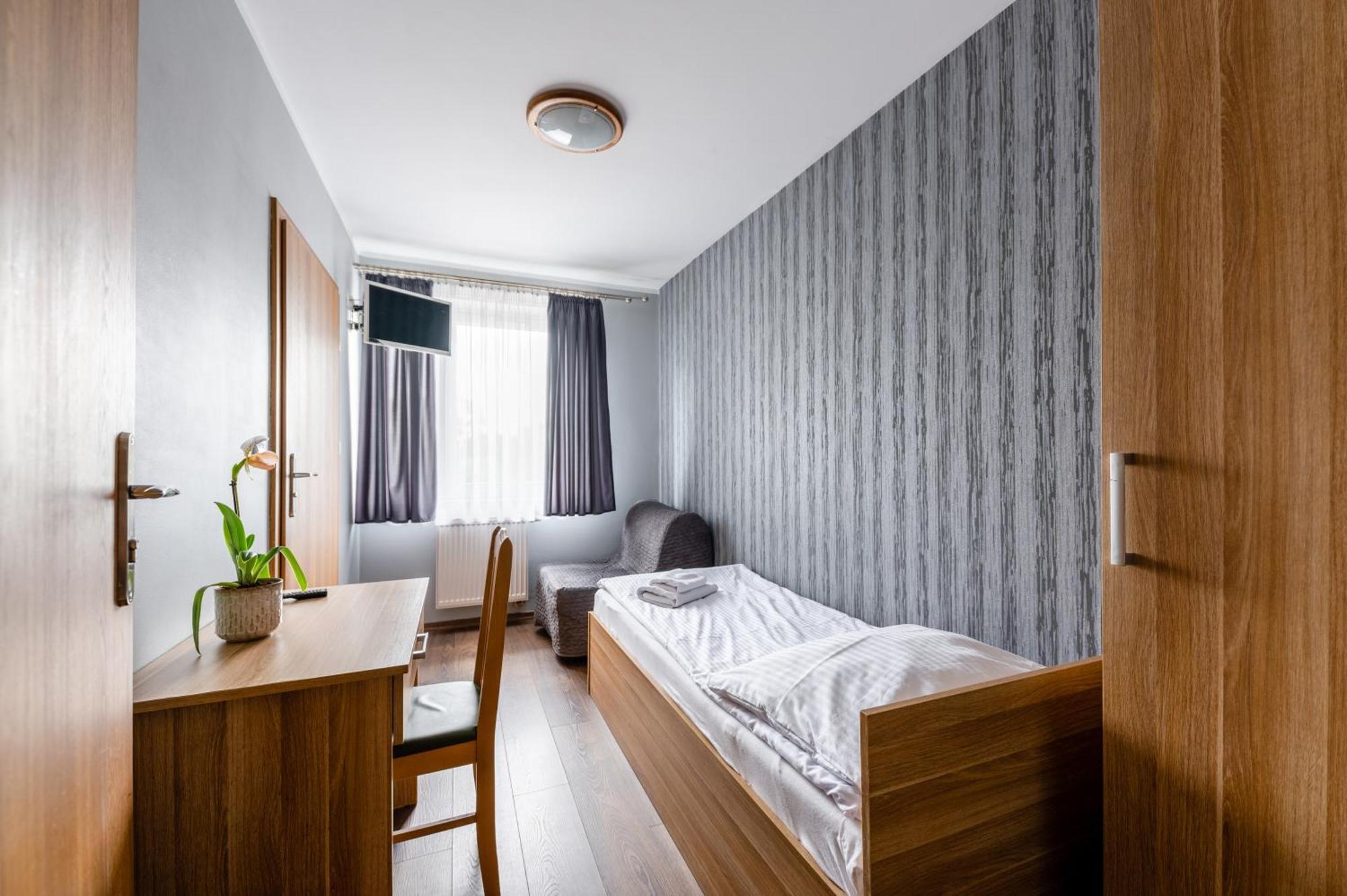 Bed and Breakfast Sleep&Go Lubliniec Exterior foto
